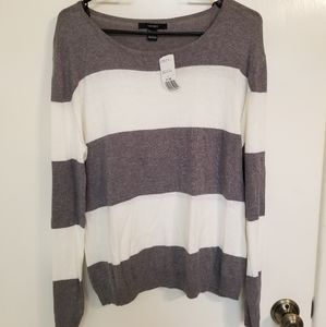 Long sleeve heather grey and cream white shirt